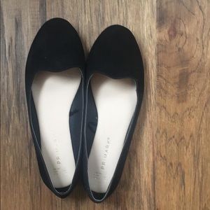 Black ballet flats